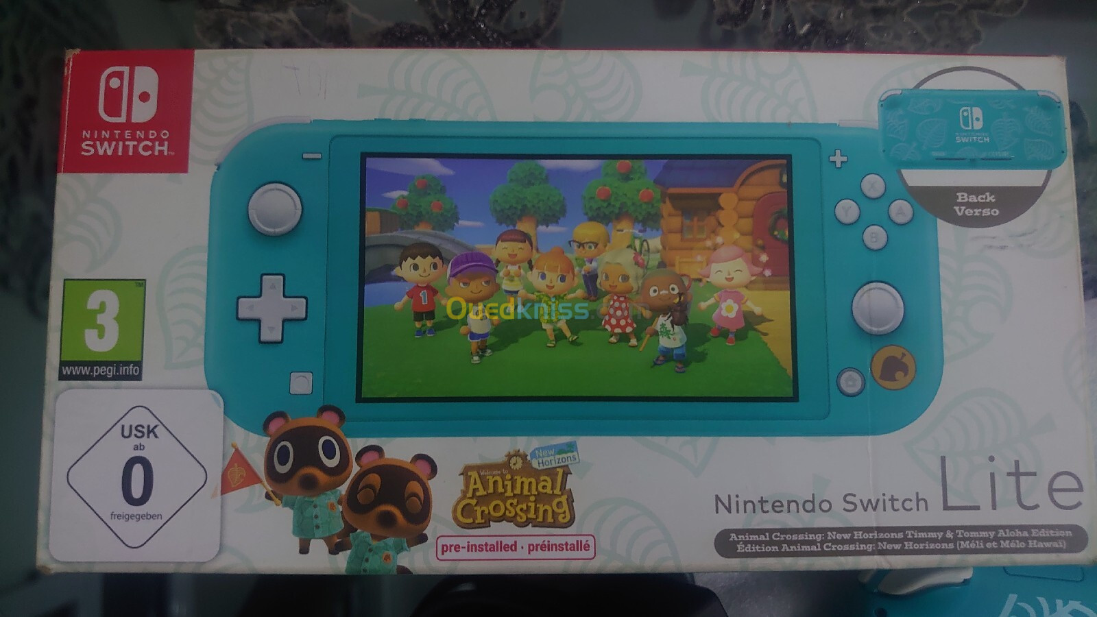 Nintendo switch lite animal crossing edition 