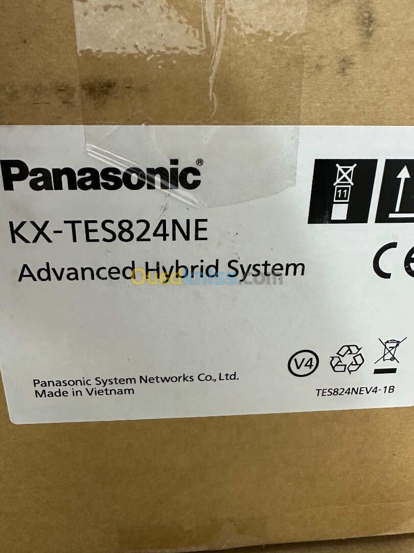 PANASONIC STANDARD TELEPHONIQUE KX-TES824 AVEC POSTE OPERATEUR