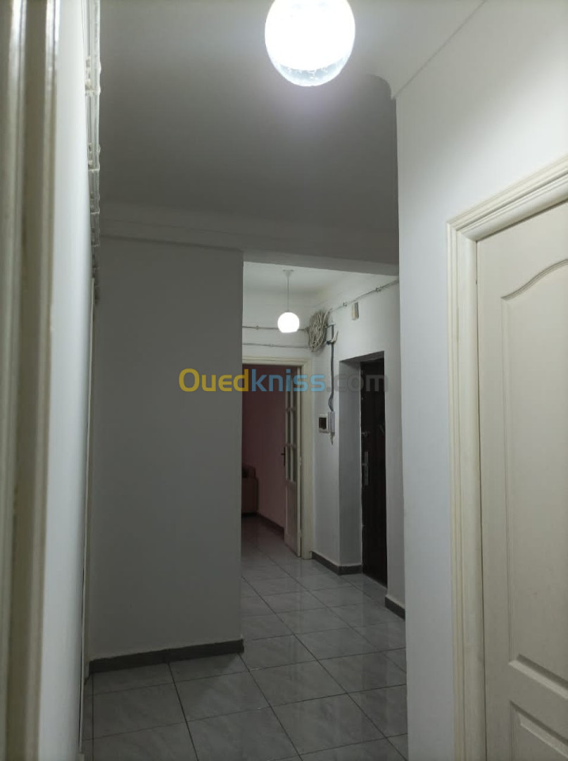 Location Appartement F3 Oran Bir el djir