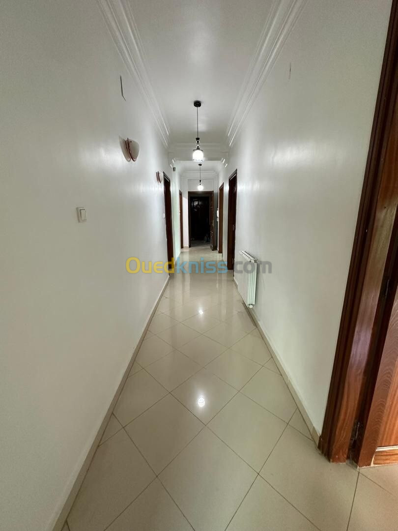 Location Appartement F4 Alger Cheraga