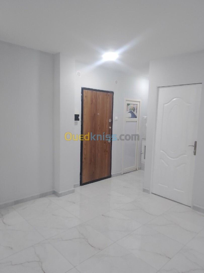 Location Appartement F1 Alger Les eucalyptus