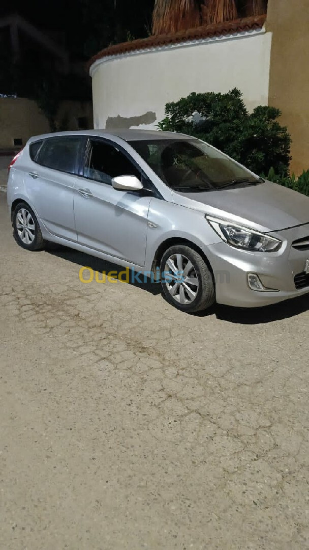 Hyundai Accent RB  5 portes 2017 