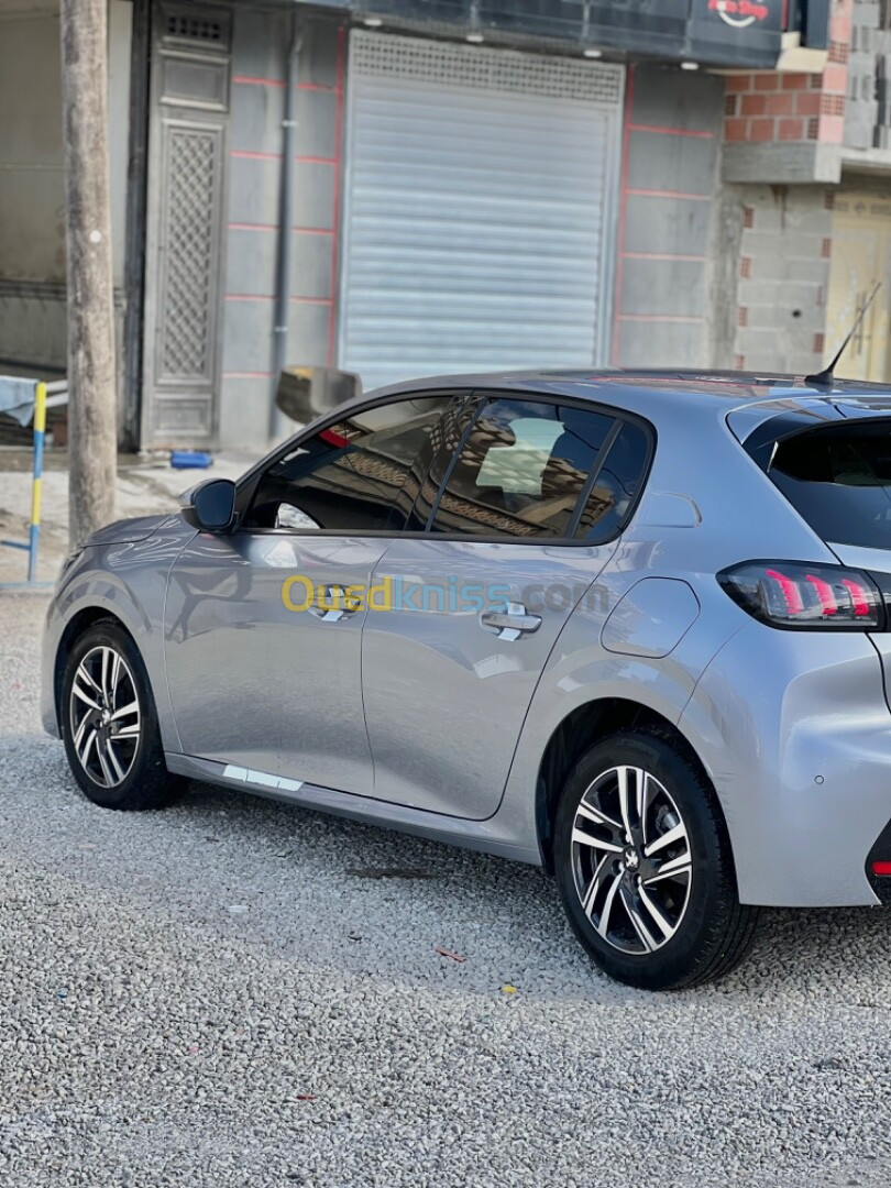 Peugeot 208 2022 Allure