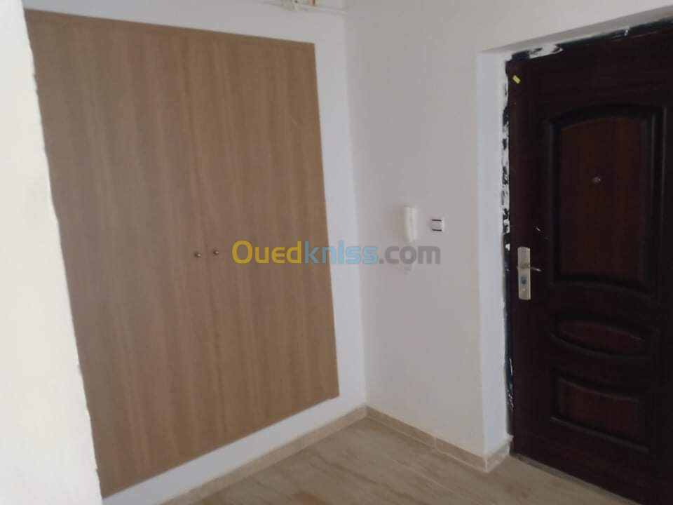 Vente Appartement F3 Oran Sidi chami