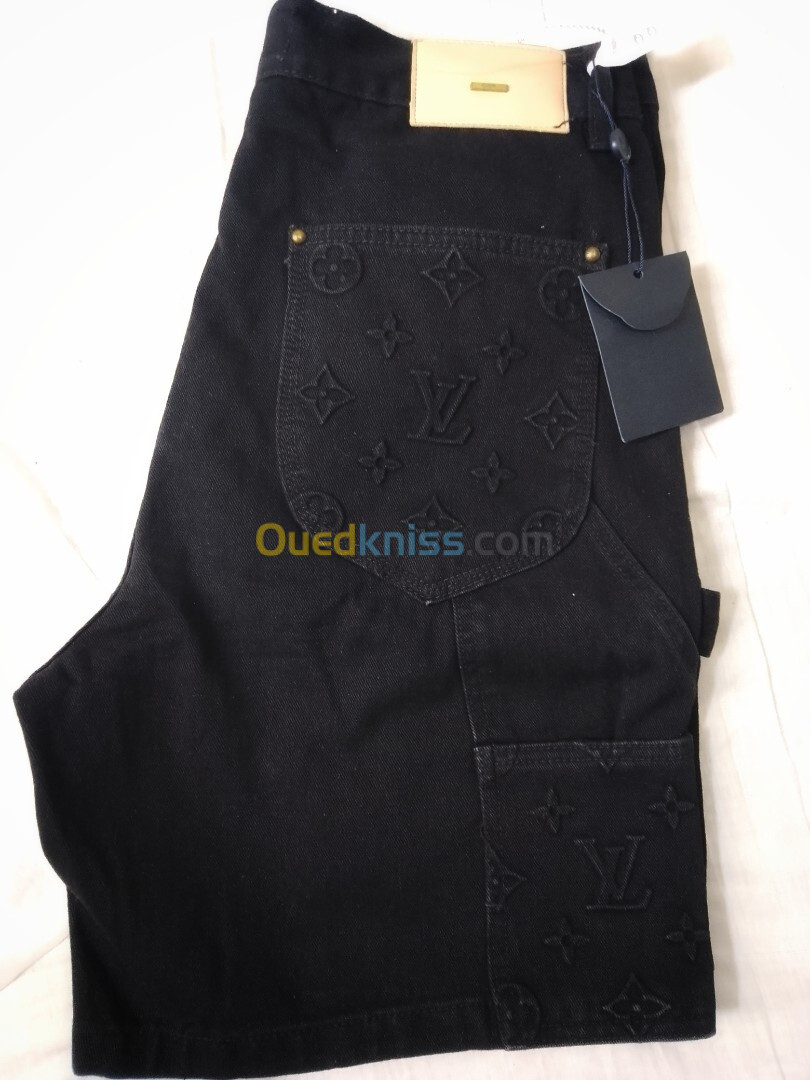 Louis Vuitton original made in italy taille M 