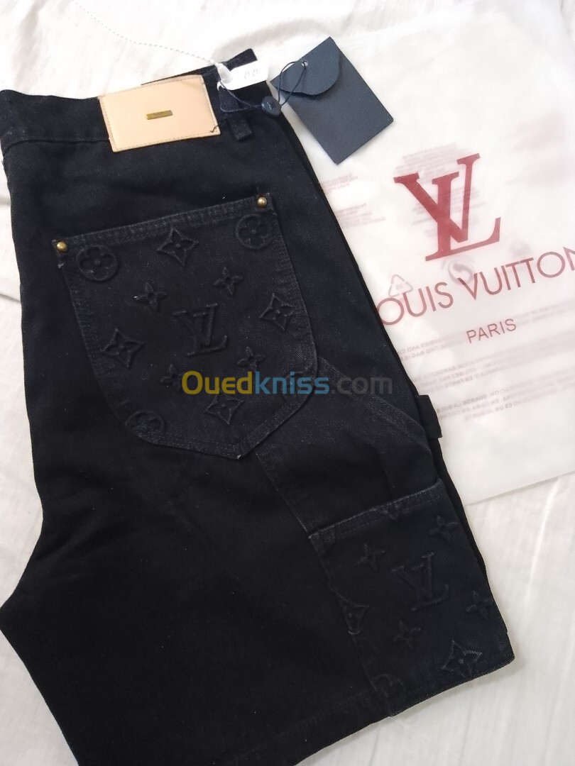 Louis Vuitton original made in italy taille M 