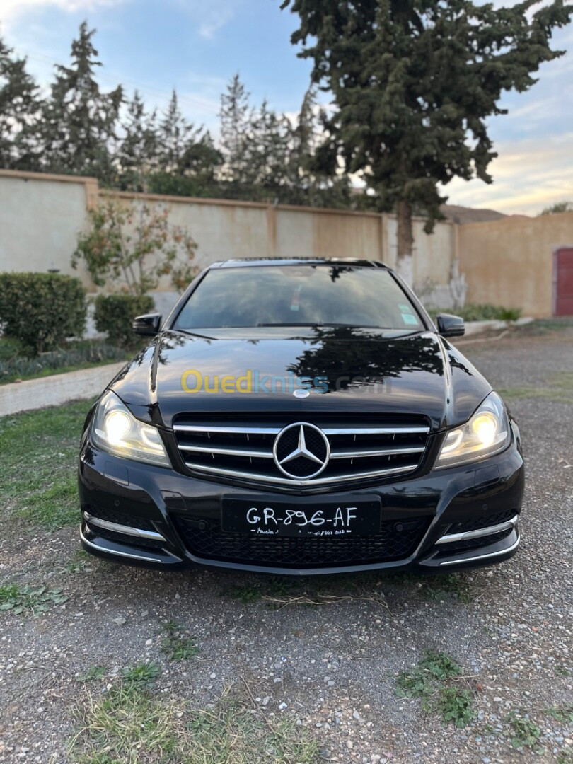 Mercedes Classe C 2012 C250