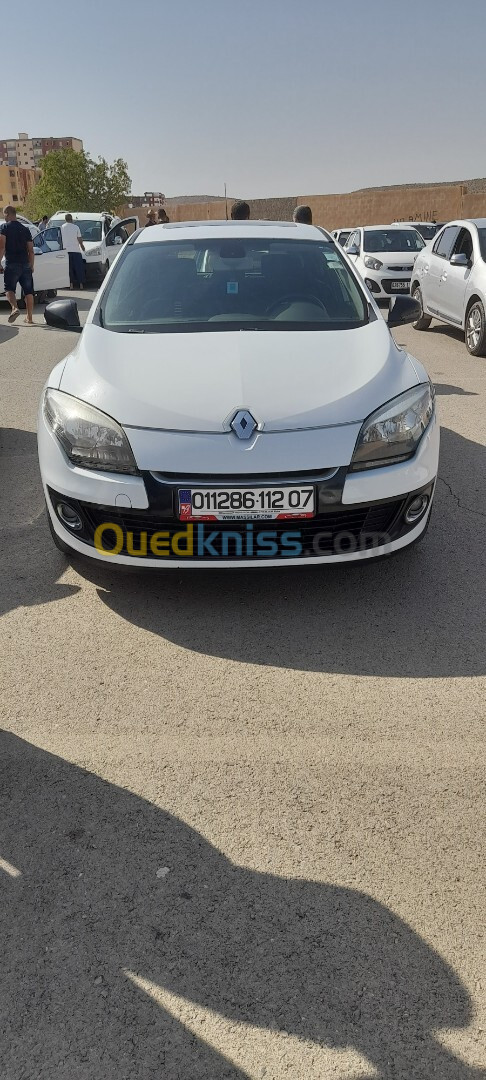 Renault Megane 3 2012 Play