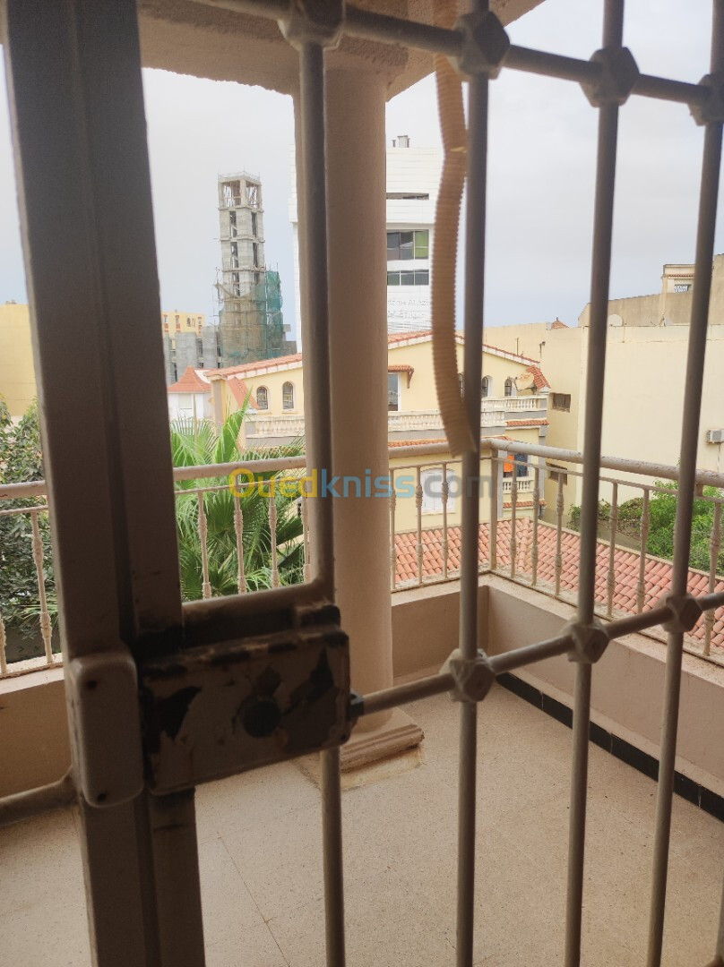 Location Niveau De Villa F4 Alger Dely brahim