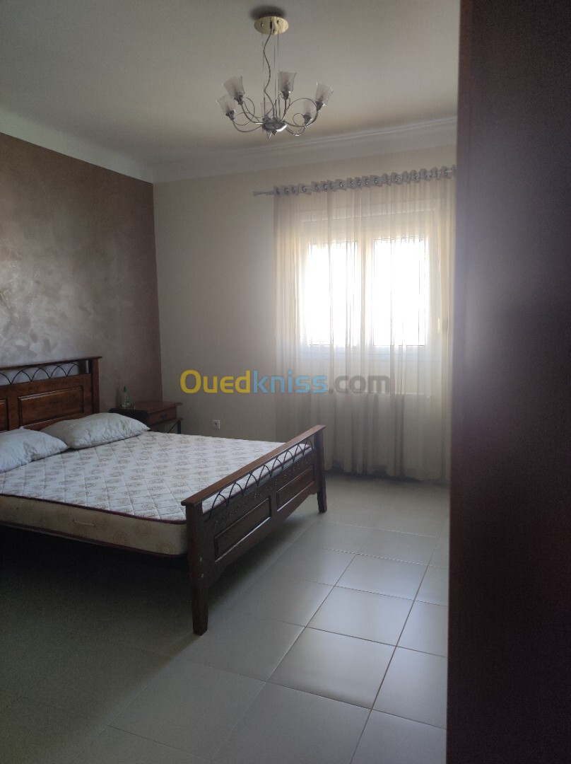 Location Appartement F4 Alger Cheraga