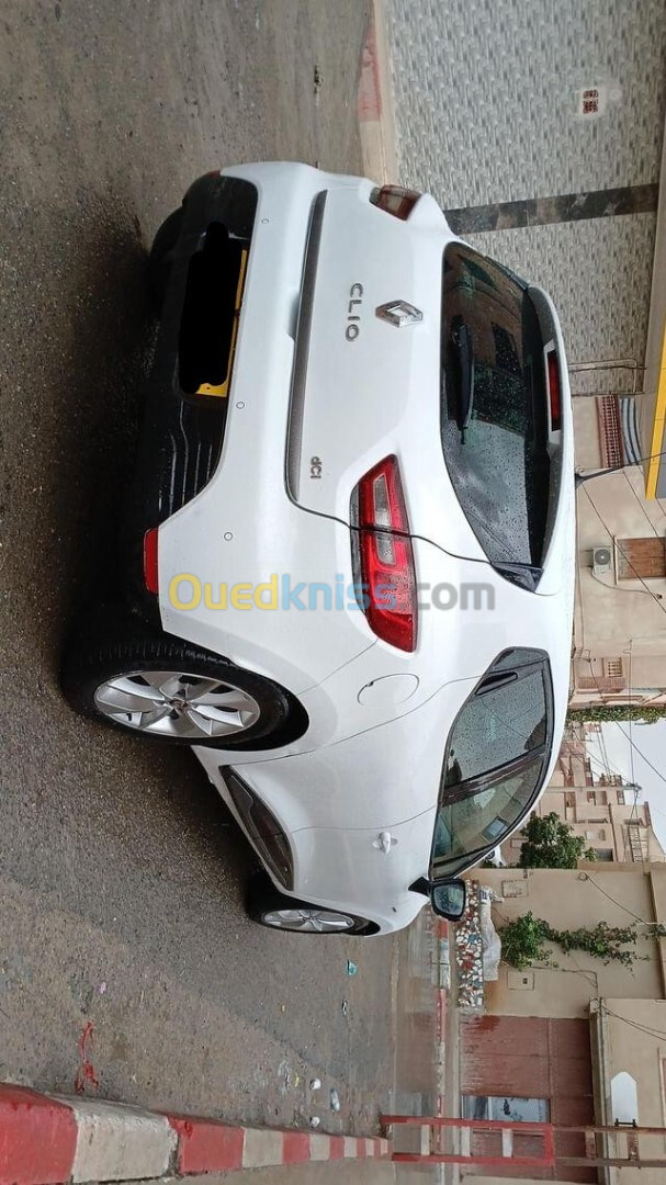 Renault Clio 4 2015 Limited 2