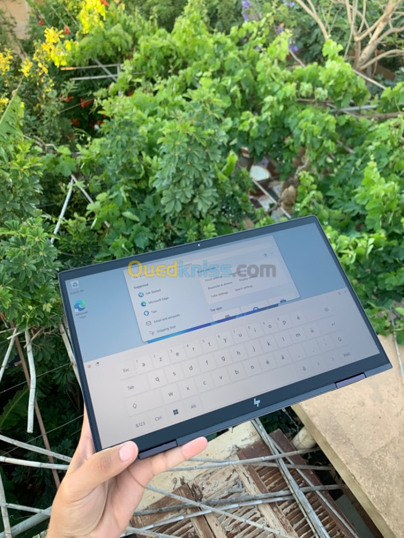 Hp envy x360 ryzen 3 4300U écran tactile 