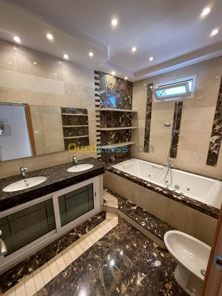 Location Appartement F4 Alger Bir mourad rais