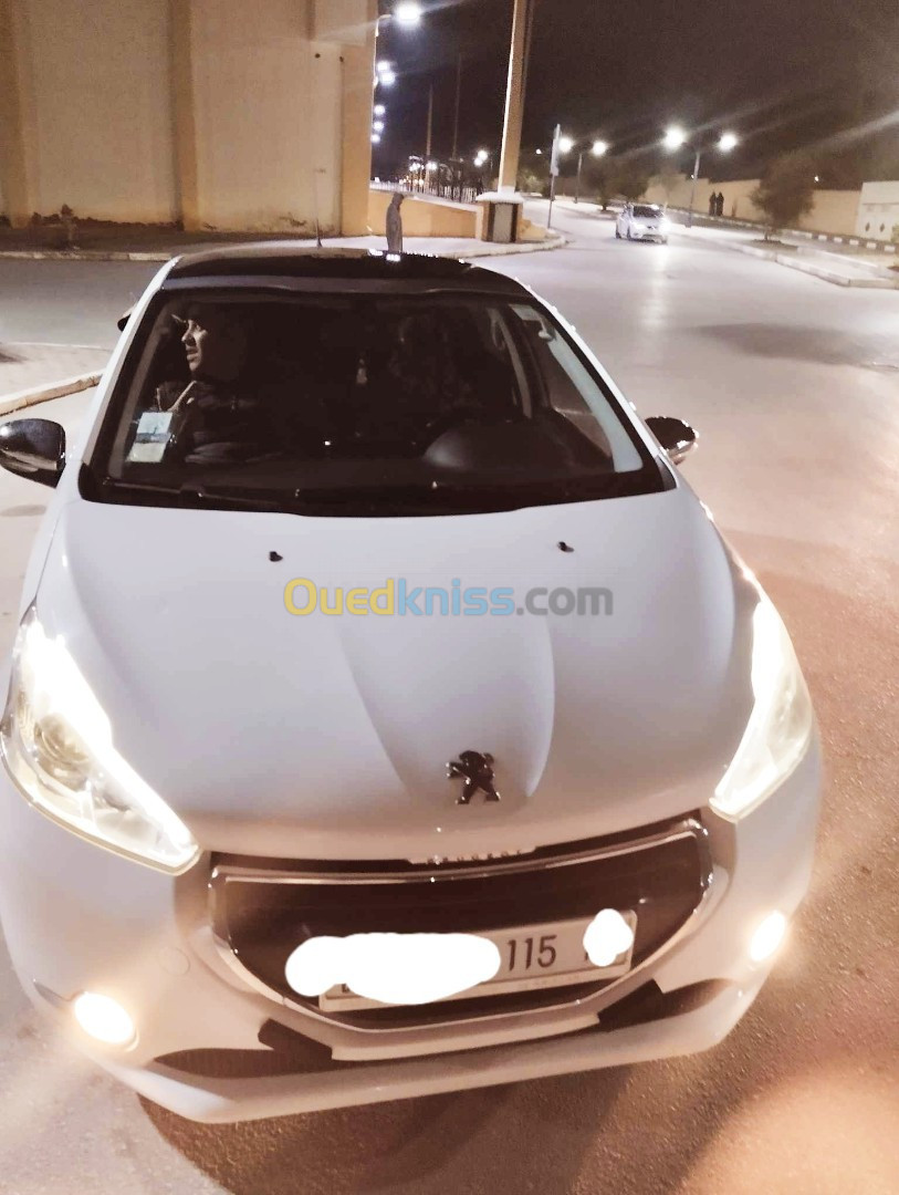 Peugeot 208 2015 Access Facelift