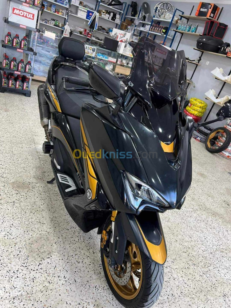 Yamaha Tmax 2019