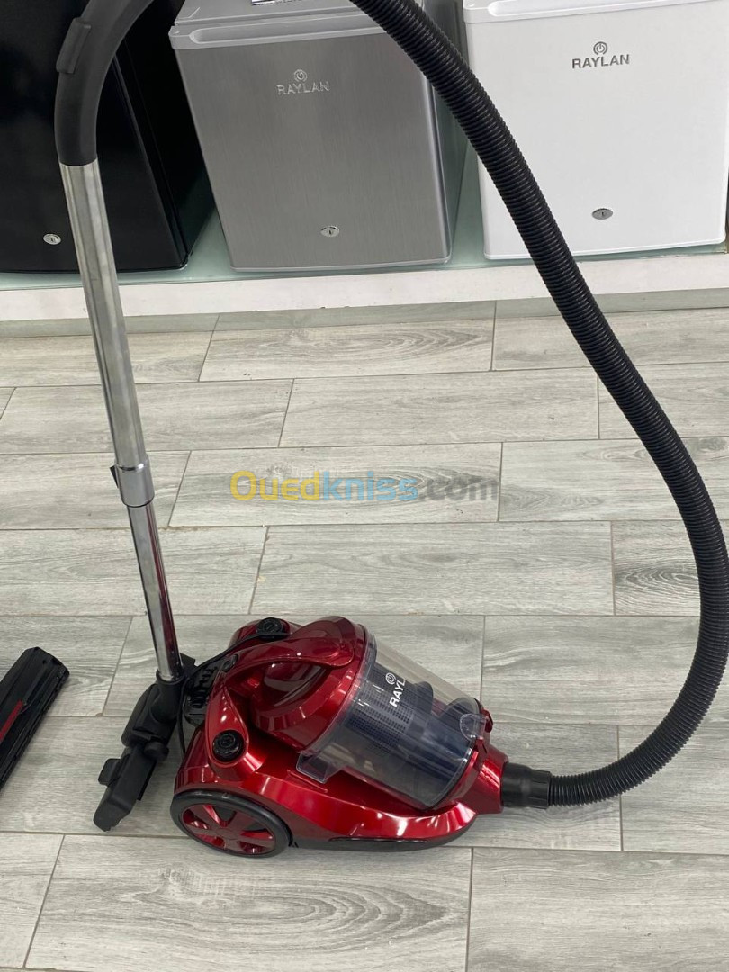 Aspirateur Raylan 1600w 