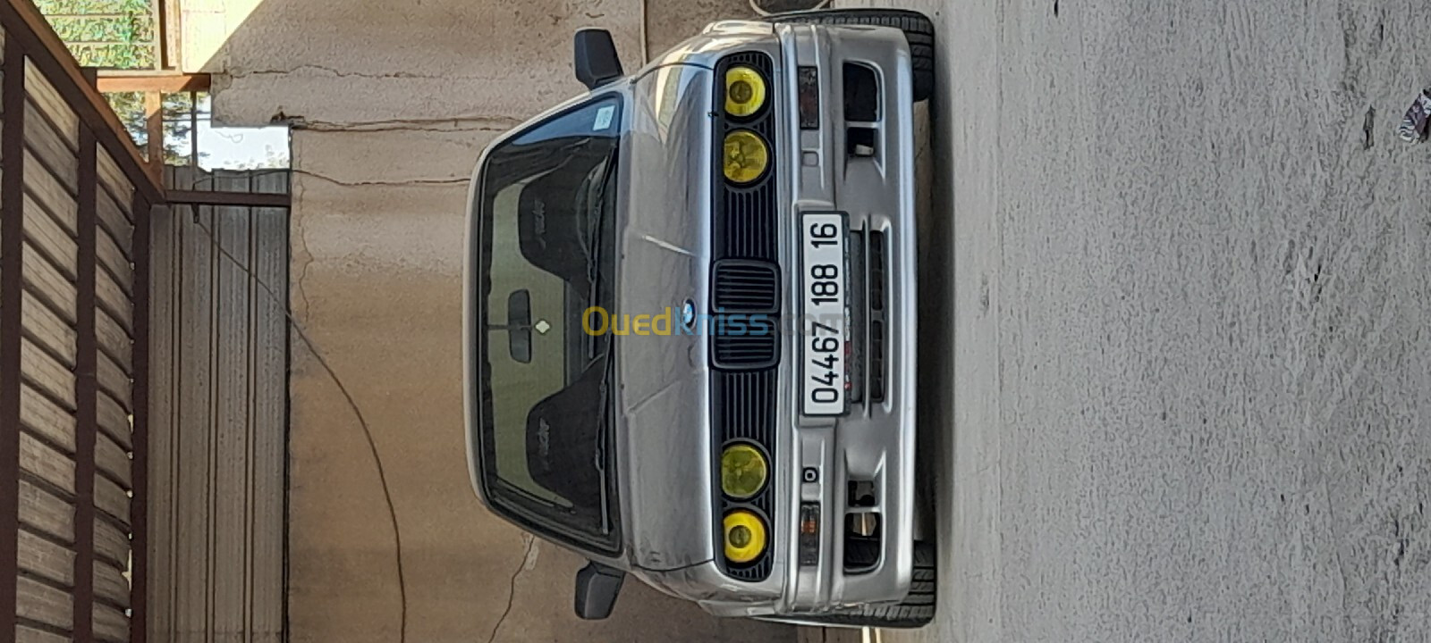 BMW Série 3 1988 