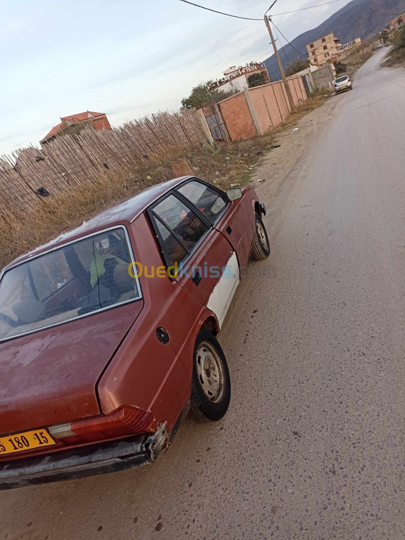 Peugeot 305 1980 305