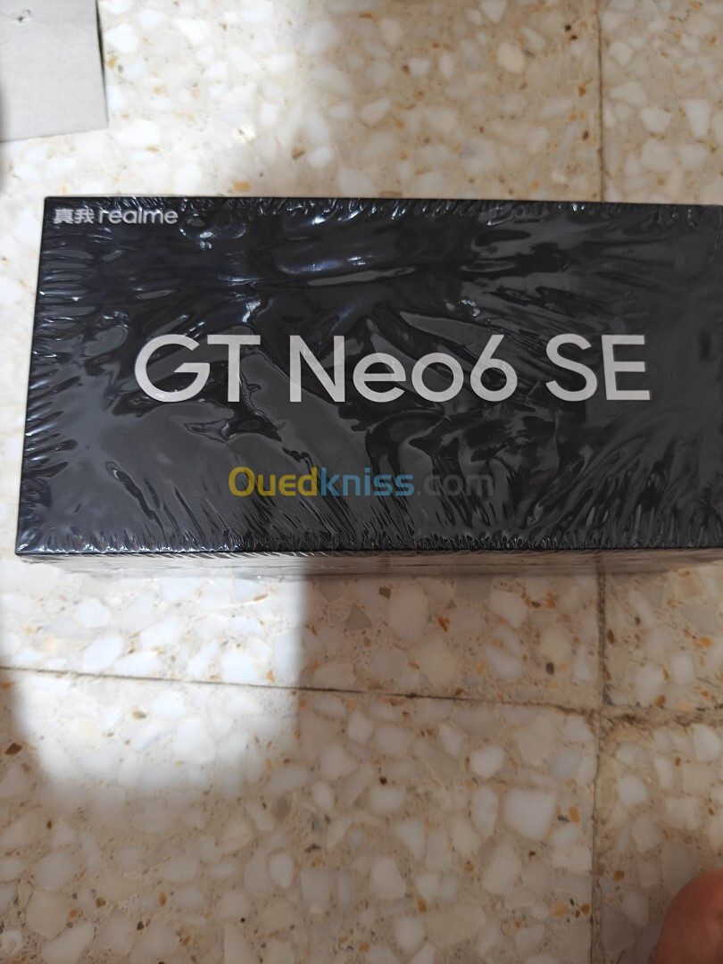 Realme Realme GT 6 néo se