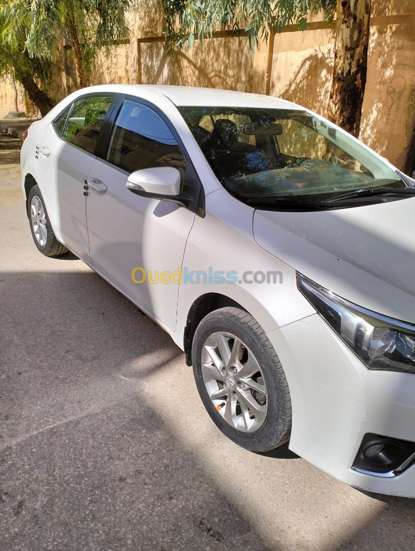 Toyota Corolla 2014 Executive 