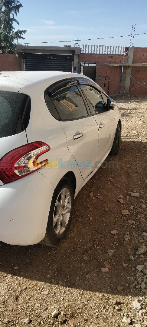 Peugeot 208 2013 Allure