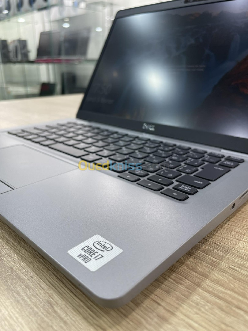 Dell latitude 5310 i7 10eme 8gb 512ssd Intel UHD graphics