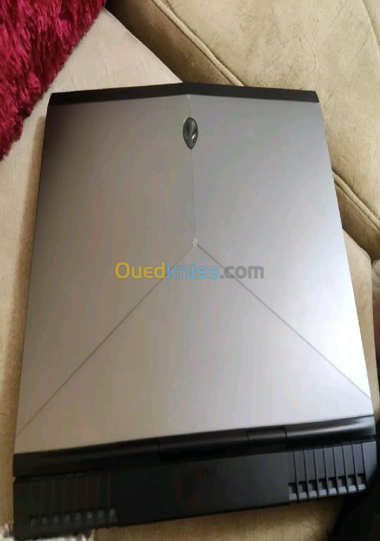 Dell alienware 15R4 GTX 1080 