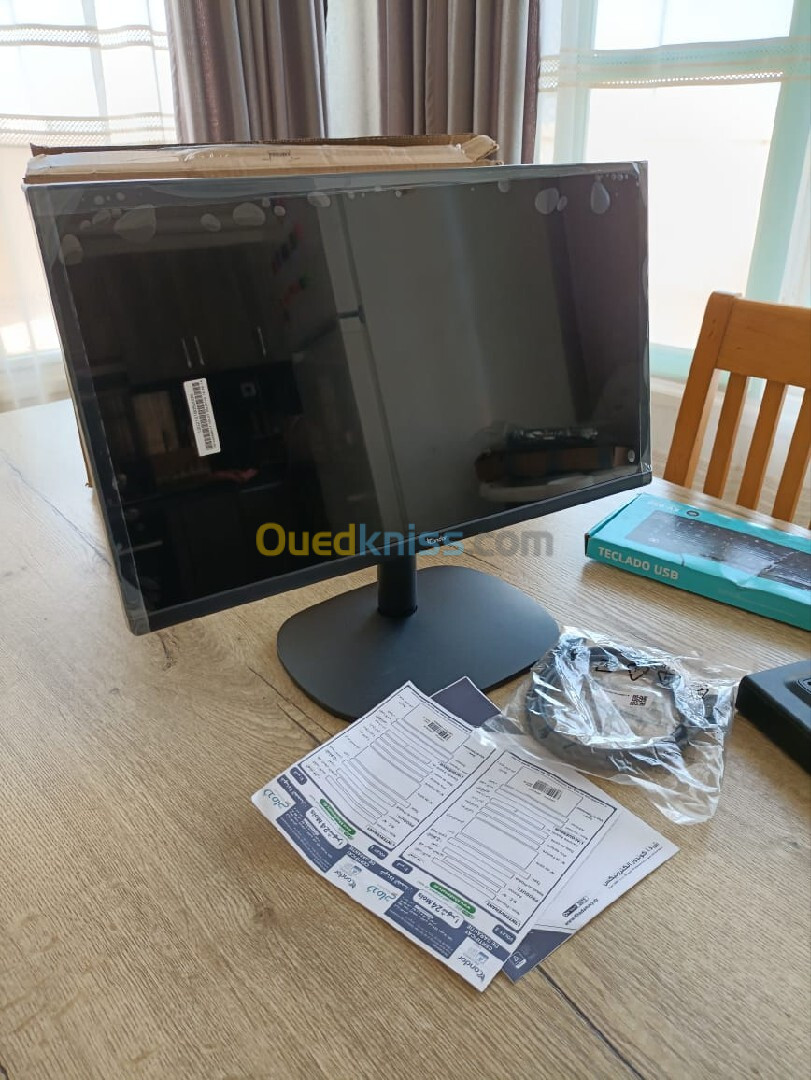 Pack l'affairt ( unité Hp i7 Sff + ecran Full hd 22" + imprimante Panasonic mutifonction fax ) 