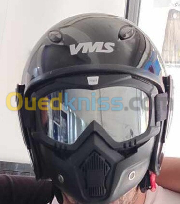 Casque de moto+Masque lunettes presque neuf