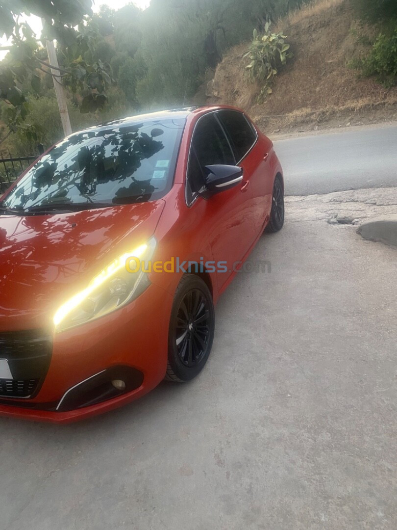 Peugeot 208 2017 Allure Facelift