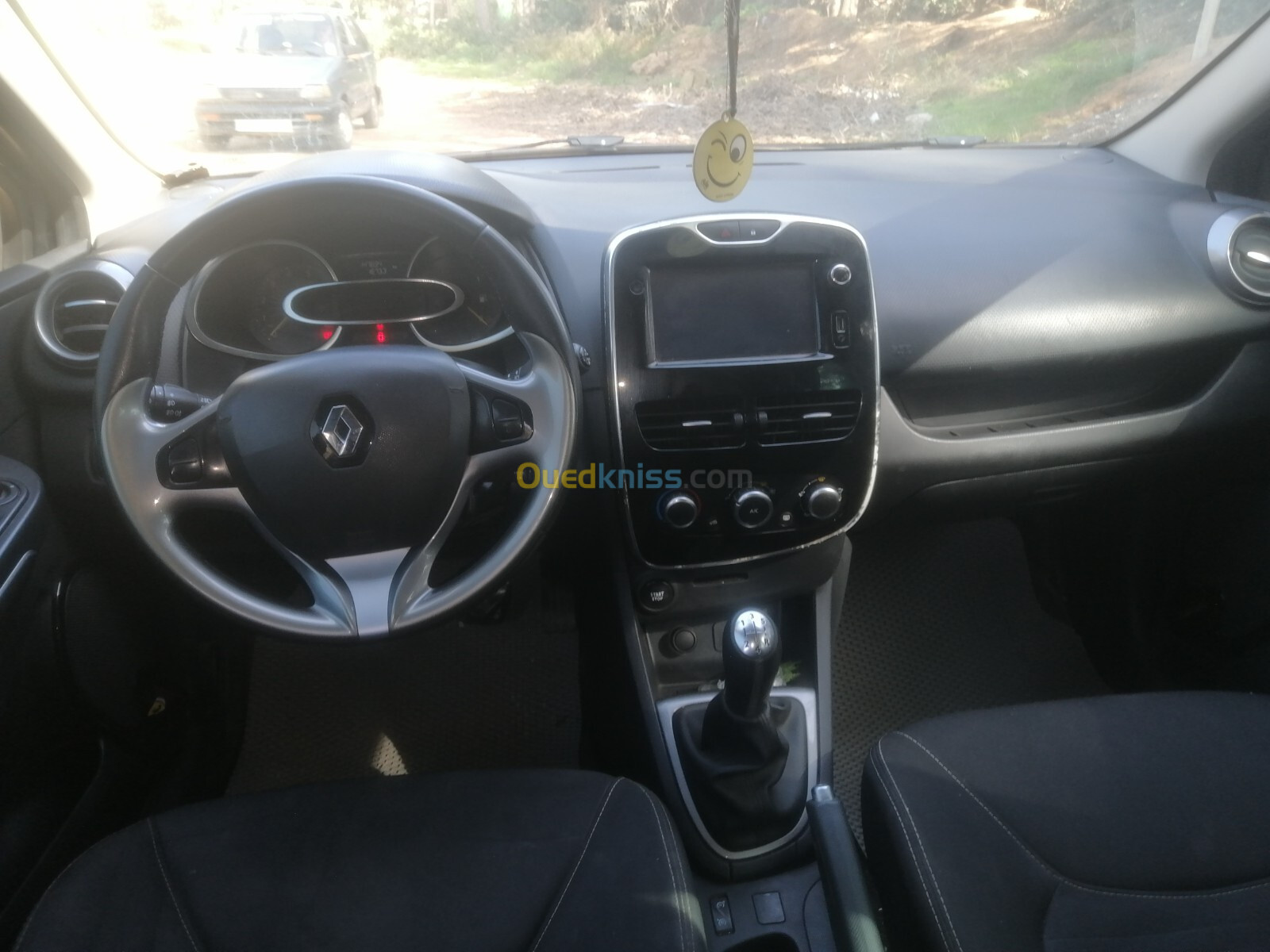 Renault Clio 4 2015 Limited 2