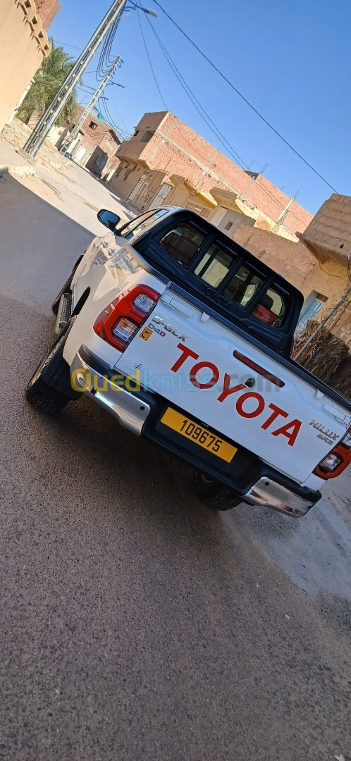 Toyota Hilux 2022 LEGEND DC 4x4 Pack Luxe