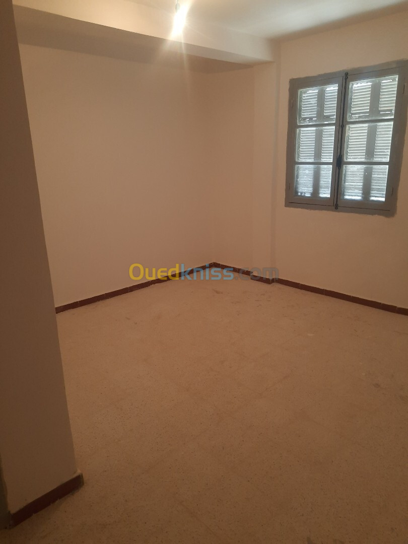 Vente Appartement F4 Jijel Jijel