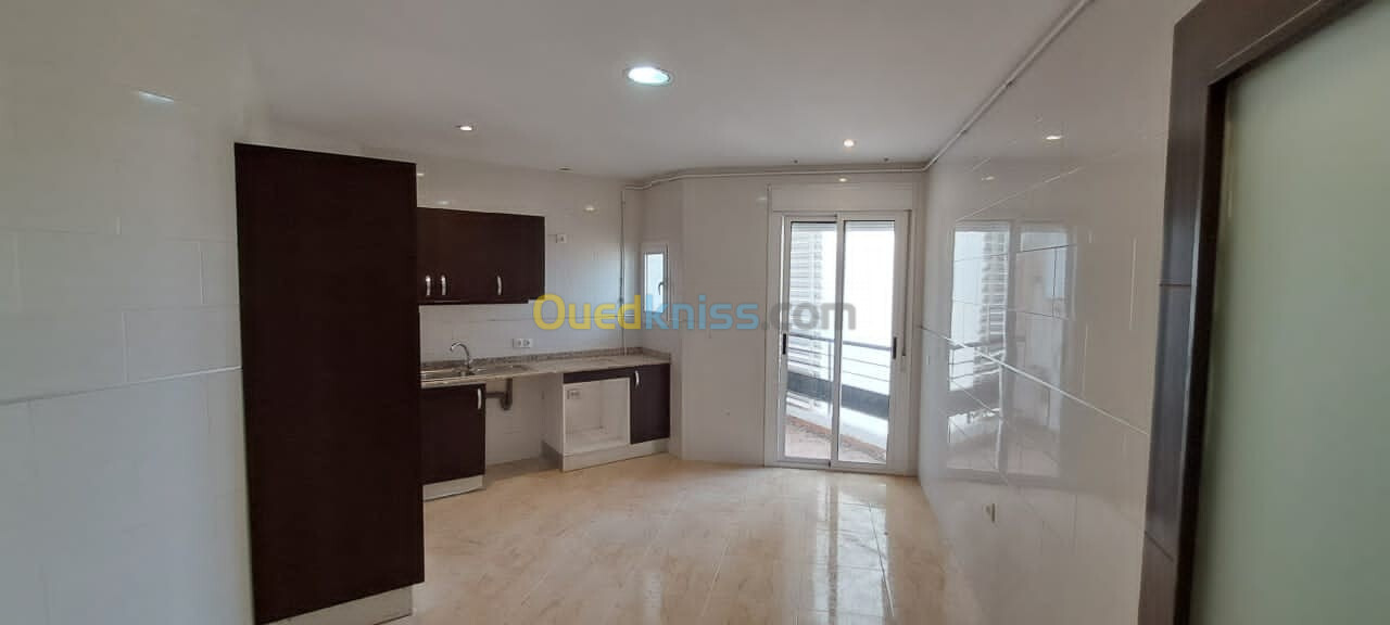 Vente Appartement F3 Oran Bir el djir