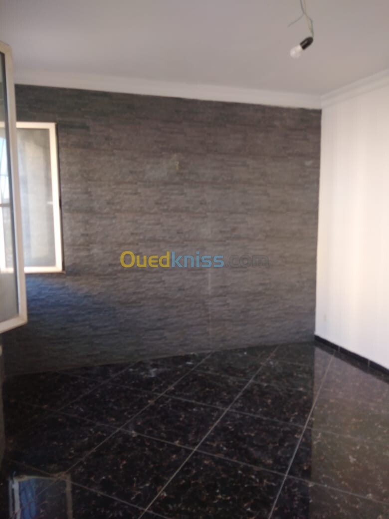 Vente Appartement F03 Tipaza Douaouda