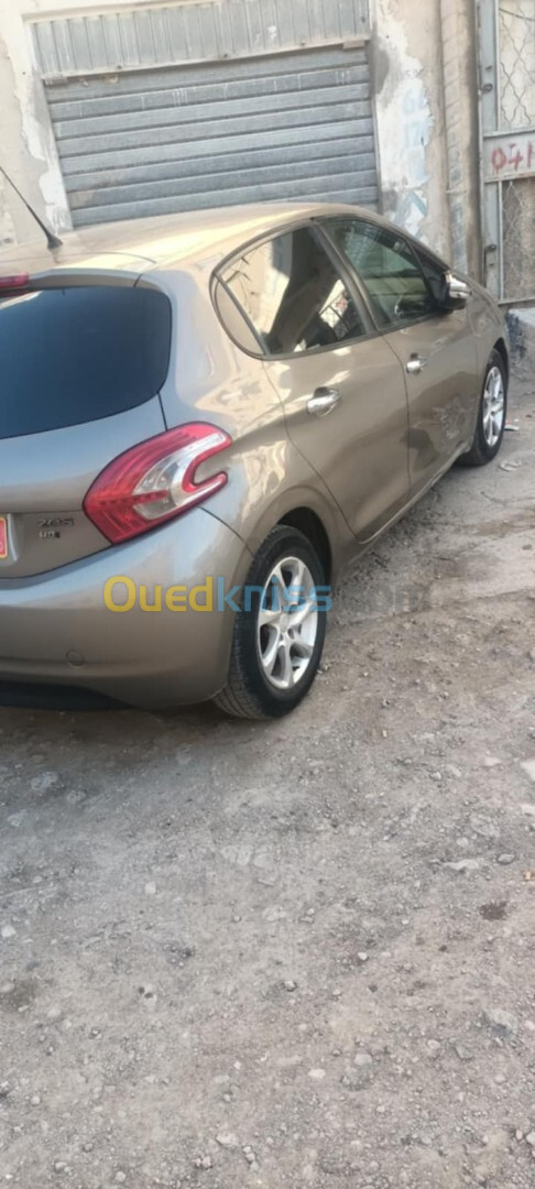 Peugeot 208 2013 Active