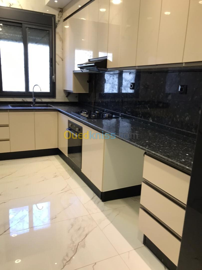 Vente Appartement F4 Alger Bordj el bahri