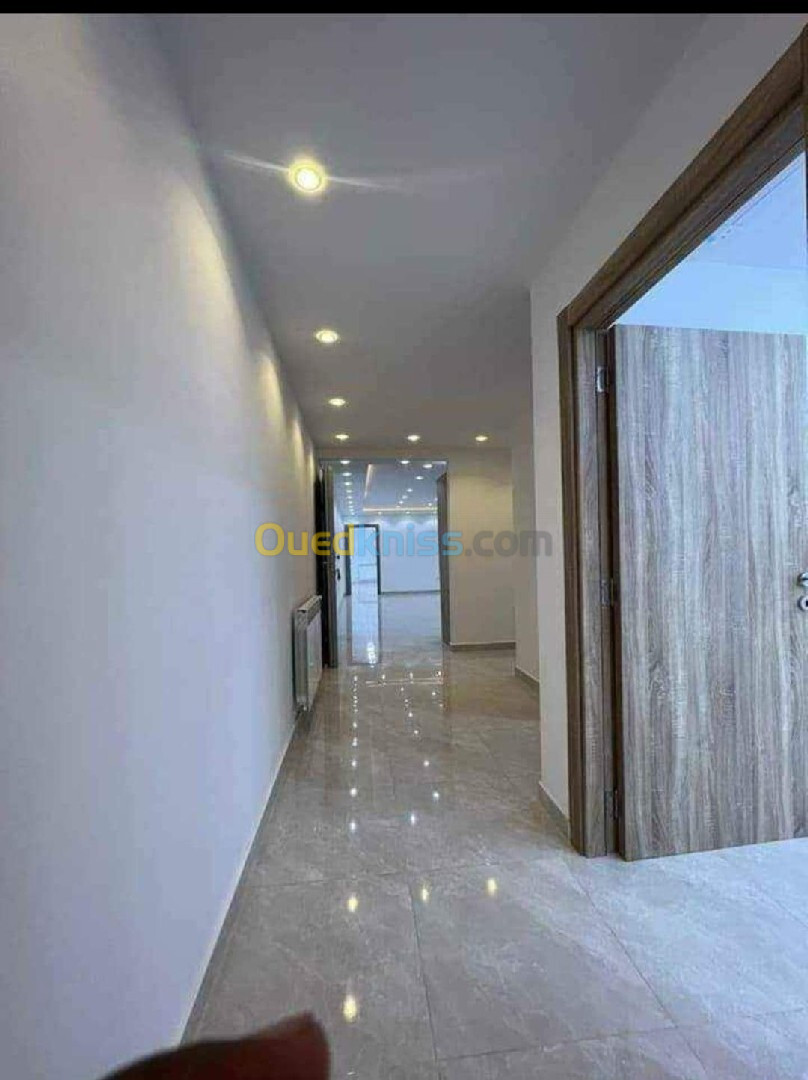 Vente Appartement F3 Alger Bordj el bahri