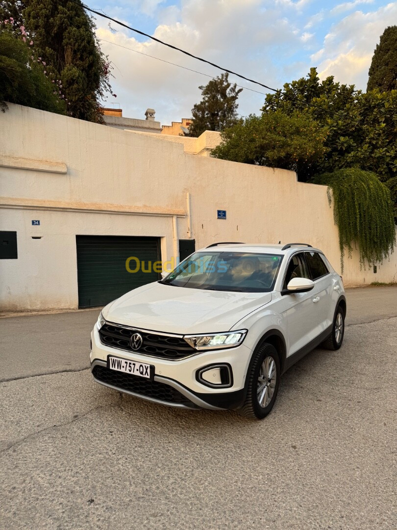 Volkswagen T-Roc 2022 Life