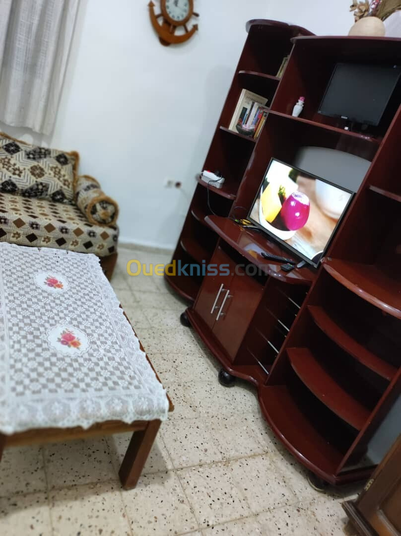 Location vacances Niveau De Villa F2 Alger Bab ezzouar