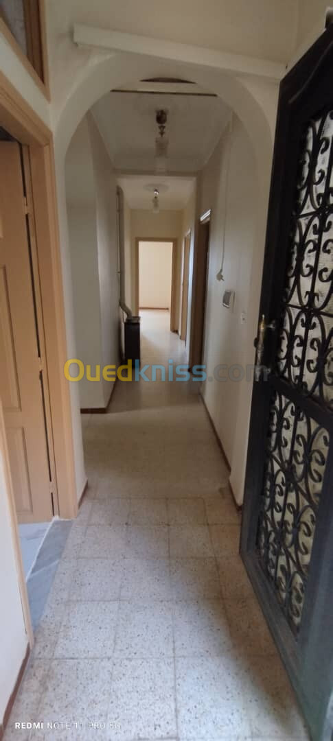 Location Niveau De Villa F3 Alger Ain benian