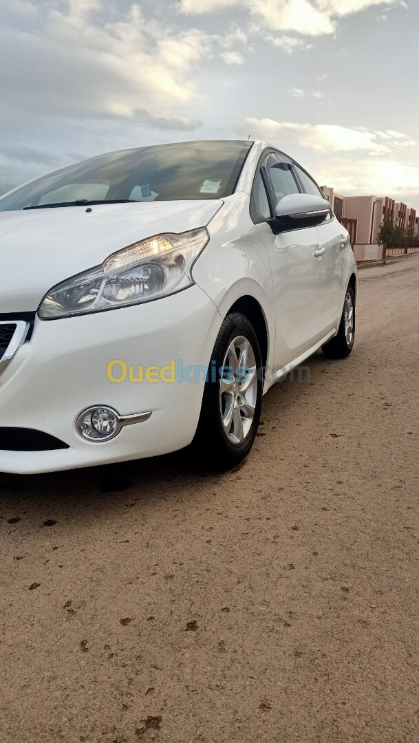 Peugeot 208 2013 208