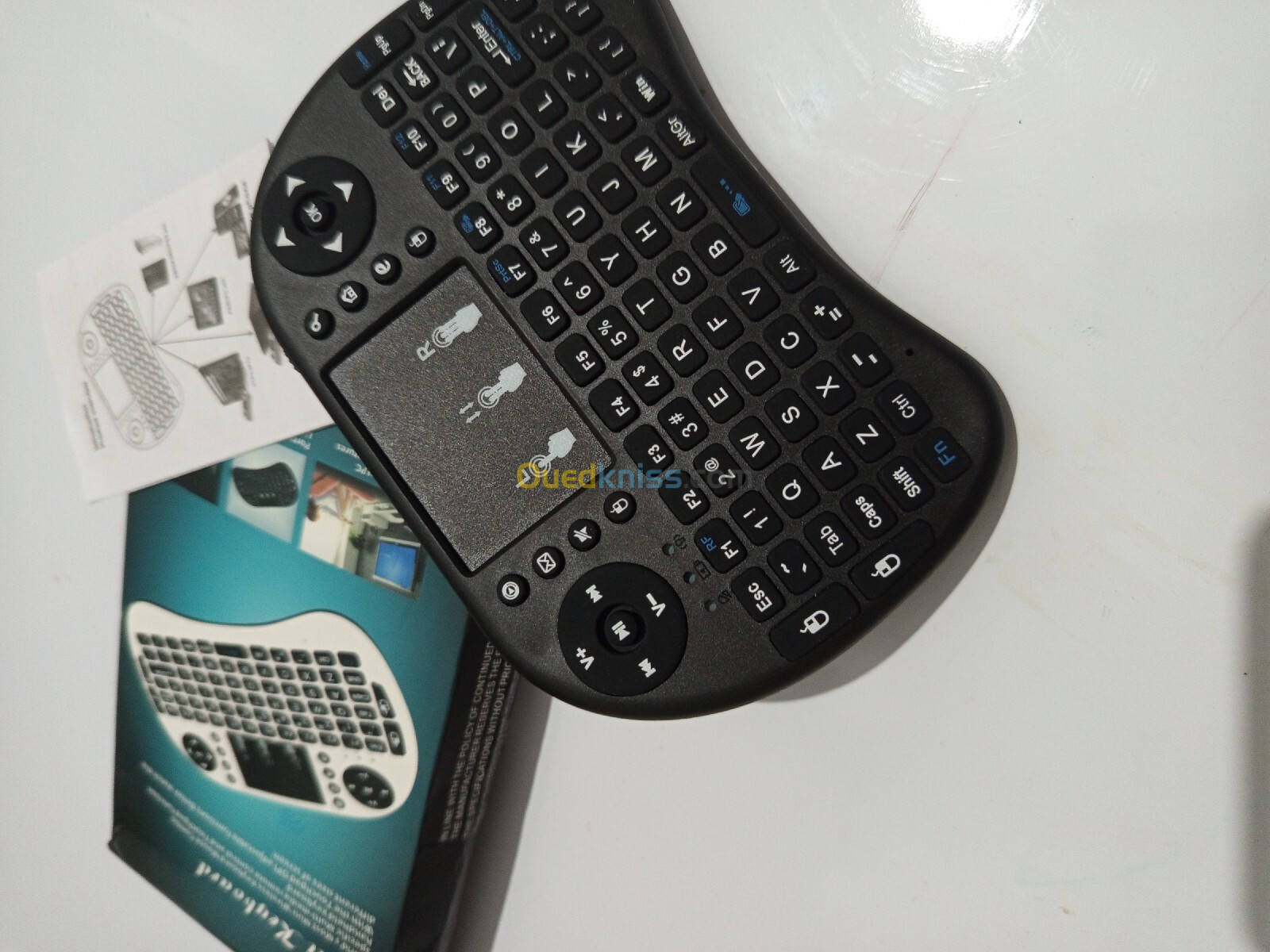 I8 Wireless Keyboard