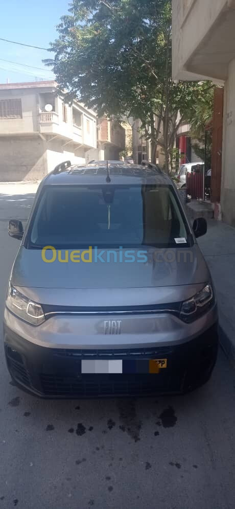 Fiat Doblo 2024 Italien