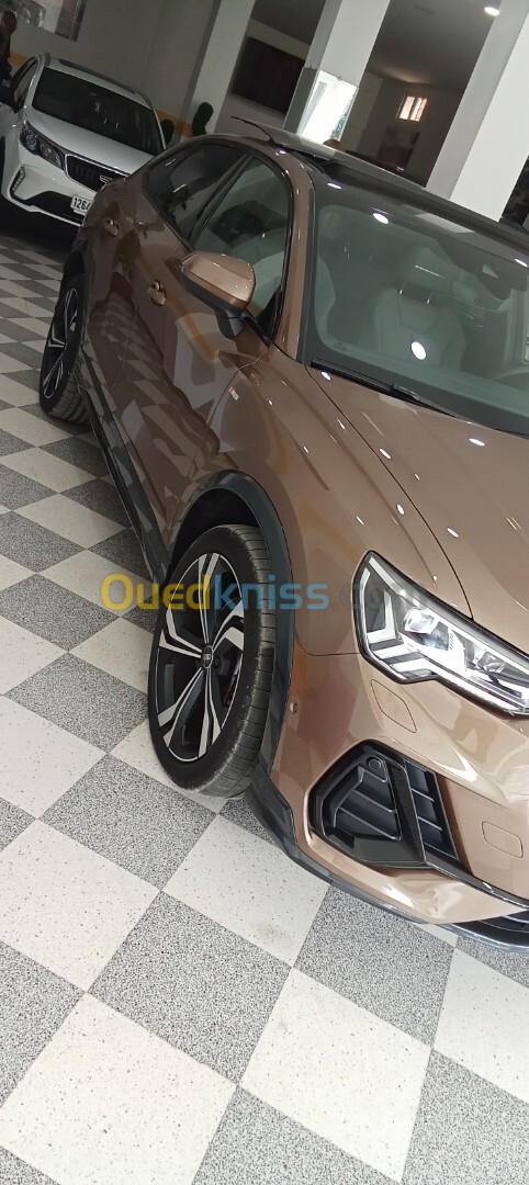 Audi Q3 2022 S Line compétition