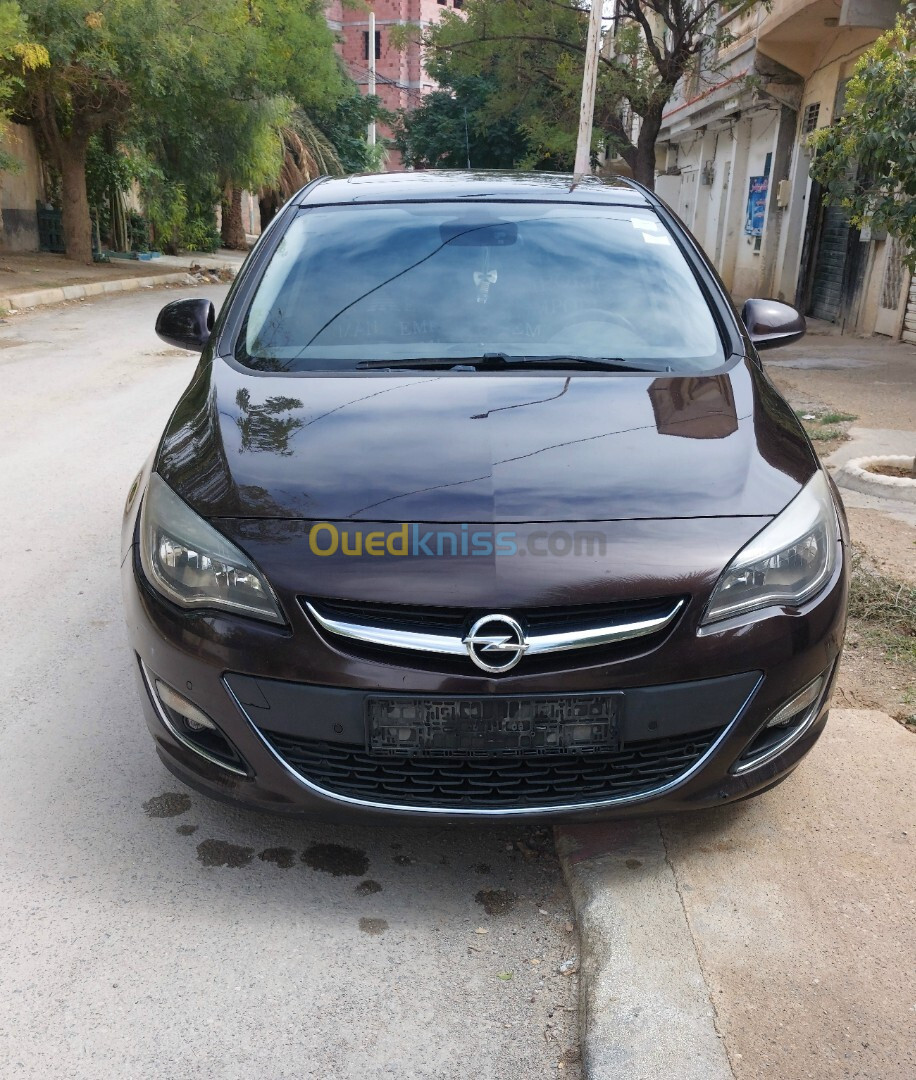 Opel Astra 2017 COSMO