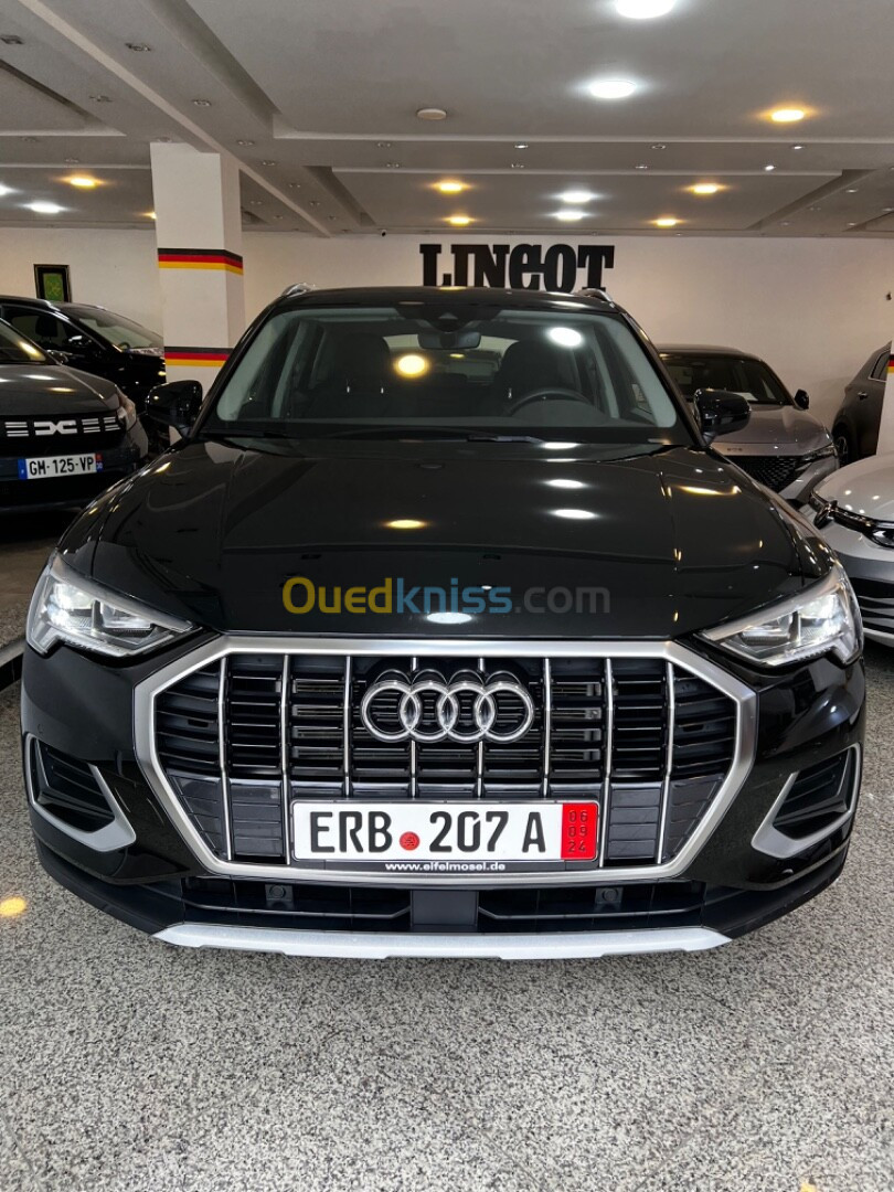 Audi Q3 2023 Sport back