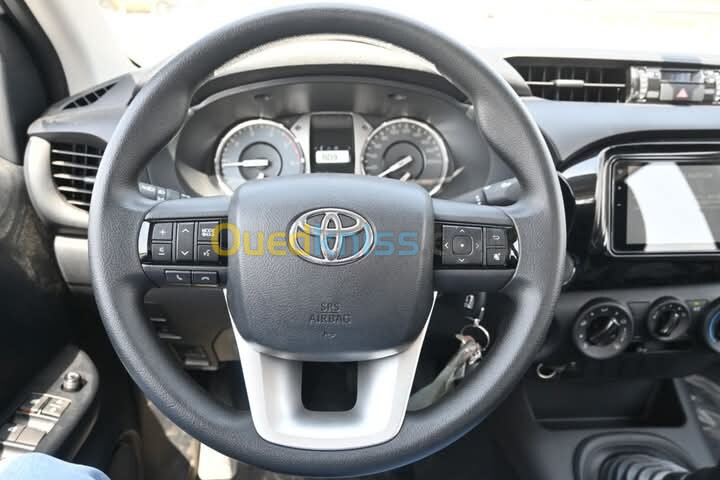 Toyota Hilux 2024 4×2