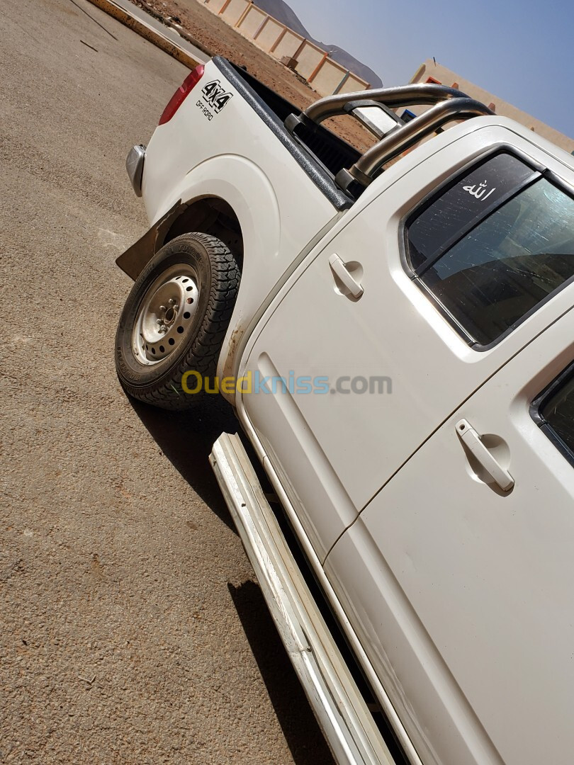 Nissan Navara 2012 Elegance 4x4