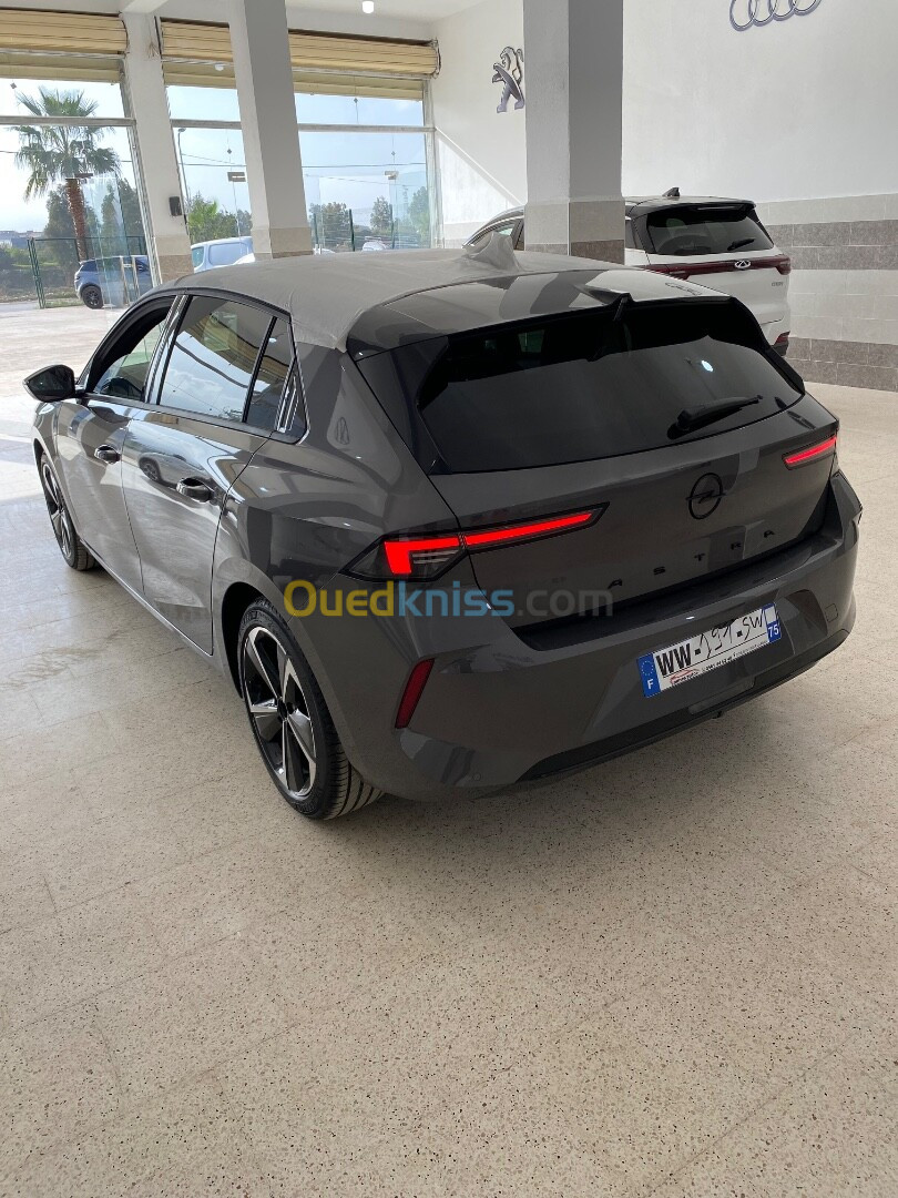 Opel Astra 2024 Gs line